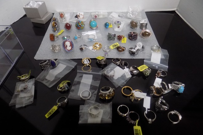 Great deat lot of gemstone rings