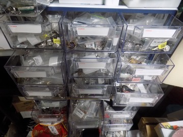 Bulk Lots: Great deat lot of gemstone rings
