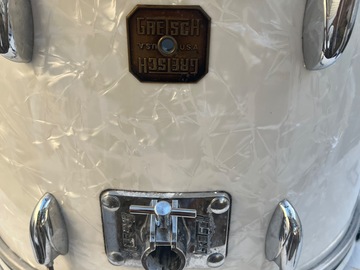 Selling with online payment: 80’s Gretsch Jasper Shell 14x20 bass drum