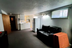 Rent Monthly: Columbia City Seattle one bedroom apartment
