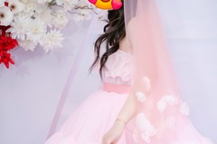 Selling: Pre-owned Pink Rose Flower Veil with White Organza Flower