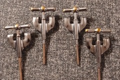 Selling with online payment: Gretsch 1950's tees and claws 4 each bowtie