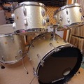 Selling with online payment: 1966 Ludwig Hollywood kit 22/12/13/16 in silver sparkle
