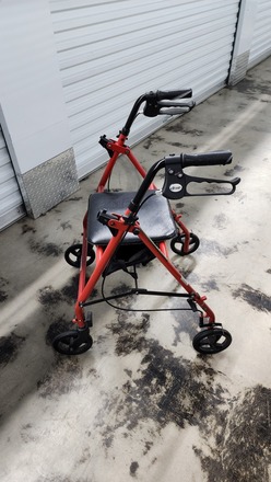 Electric Wheelchair Pride EVO613/ Adjustable Bed/ Oxygen Concentr