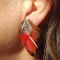 Vente au détail: Boucle d'oreille rouge