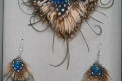 Vente au détail: Parure en plumes