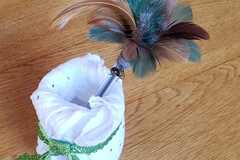 Vente au détail: Stylo et bouquet de plumes vertes et marron 