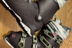 Winter sports: Rossignol Alltrack 120 Women's Elite Ski boots size 6 / 25.5