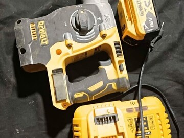 For rent: Perforateur Dewalt 