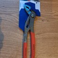 À vendre: Pince multiprise