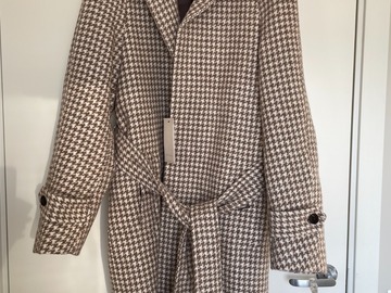 Selling with online payment: [EU] NWT Suitsupply taupe houndstooth alpaca coat, size 36R