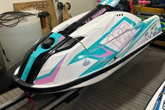 Renting out per hour: Yamaha superjet race ski