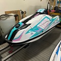Renting out per hour: Yamaha superjet race ski