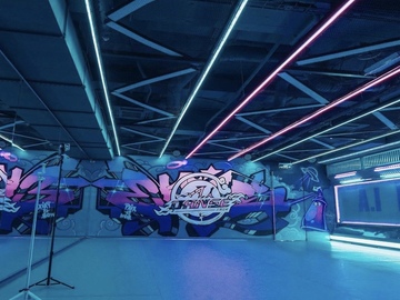 Location à l'heure: Salle de danse BLEUE dans le 15eme