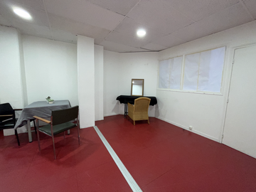 Location à l'heure: Location salle du lundi au vendredi (10h à 18h )
