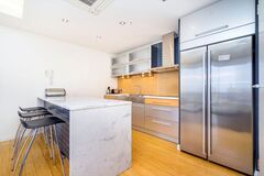 Renting out:   Perth WA ,WALK TO UNI & TRANS