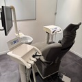 Gebruikte apparatuur: Gratis Sirona stoel met hand en hoekstukken 