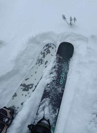 Oak kar 147 liukulumikengät