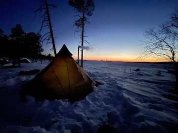 Uthyres (per vecka): Kotateltta Nova Explorer ja kamina 