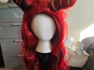 Selling with online payment: Poison Ivy wig