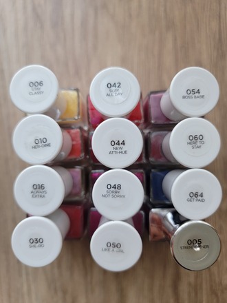 Sally Hansen Nail Polish. Lot of 33. Mega strength and Insta Dri