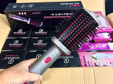 Bulk Lots: 44 PCS Women's Hot Air Brush & Marske Ladies Electric Shaver