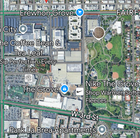 Los Angeles CA Small Outdoor Uncovered Parking Near Attractions