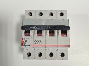 À vendre: Legrand - Disjoncteur DX³ 6000