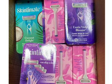 Bulk Lots: 50x Skintimate Women razors