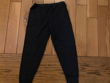 Winter sports: Grey thermal leggings
