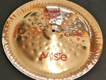 Selling with online payment: 2007 Paiste 19" Wild China cymbal  weighs 1420 grams.