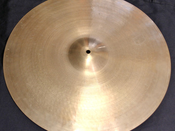 Selling with online payment: 1960s Zildjian 20" Crash-Ride cymbal weighs 2470 grams