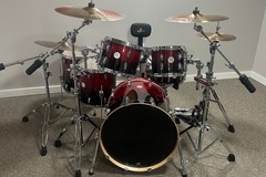 Selling with online payment: RL Drums Evolution Red Sparkle Fade Complete Turnkey Drum Set