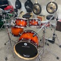 Selling with online payment: SOUNDWAVE MASTER ORIGINAL RED GRADIENT DRUM KIT SWMORGDK