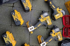 À vendre: Pack dewalt et bosh 
