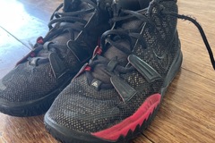 Selling with online payment: Nike Kyrie 7s