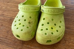 Selling with online payment: Original crocs