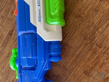 Selling with online payment: Nerf super soaker water gun