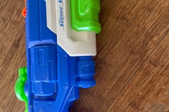 Selling with online payment: Nerf super soaker water gun
