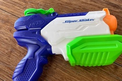 Selling with online payment: Nerf super soaker mini