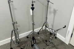 Selling with online payment: 4 Piece Hardware Pack - Stands