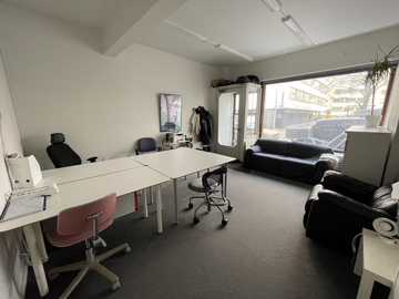 Renting out: Työpöytäpaikka Kalliossa