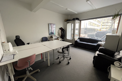 Renting out: Työpöytäpaikka Kalliossa