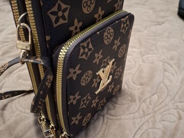 Myydään: Analogue of a bag YSL New