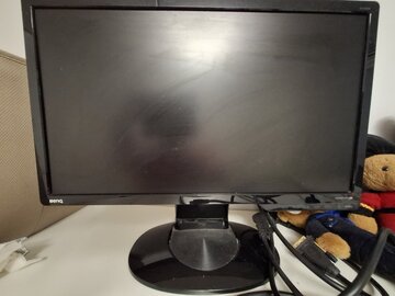 Myydään: Monitor 22 BENQ