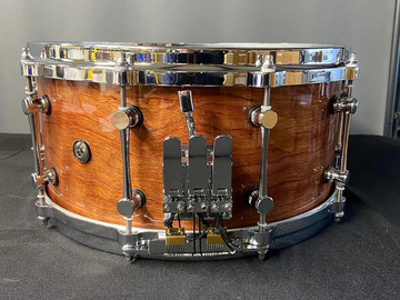 Selling with online payment: Bubinga Wood Snare Drum Concert M1