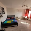 Annetaan vuokralle: Renting out a furnished room for a tenant.