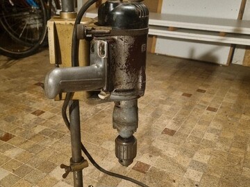 À vendre: Perceuse à colonne Peugeot 