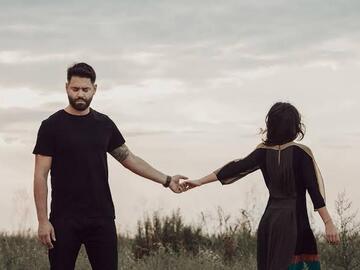 Selling: Will our hearts  ♥️ find each other again ?