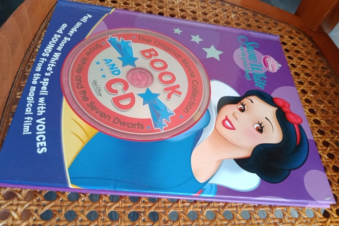 Livre + CD - Snow White and the Seven Dwarfs - Walt Disney